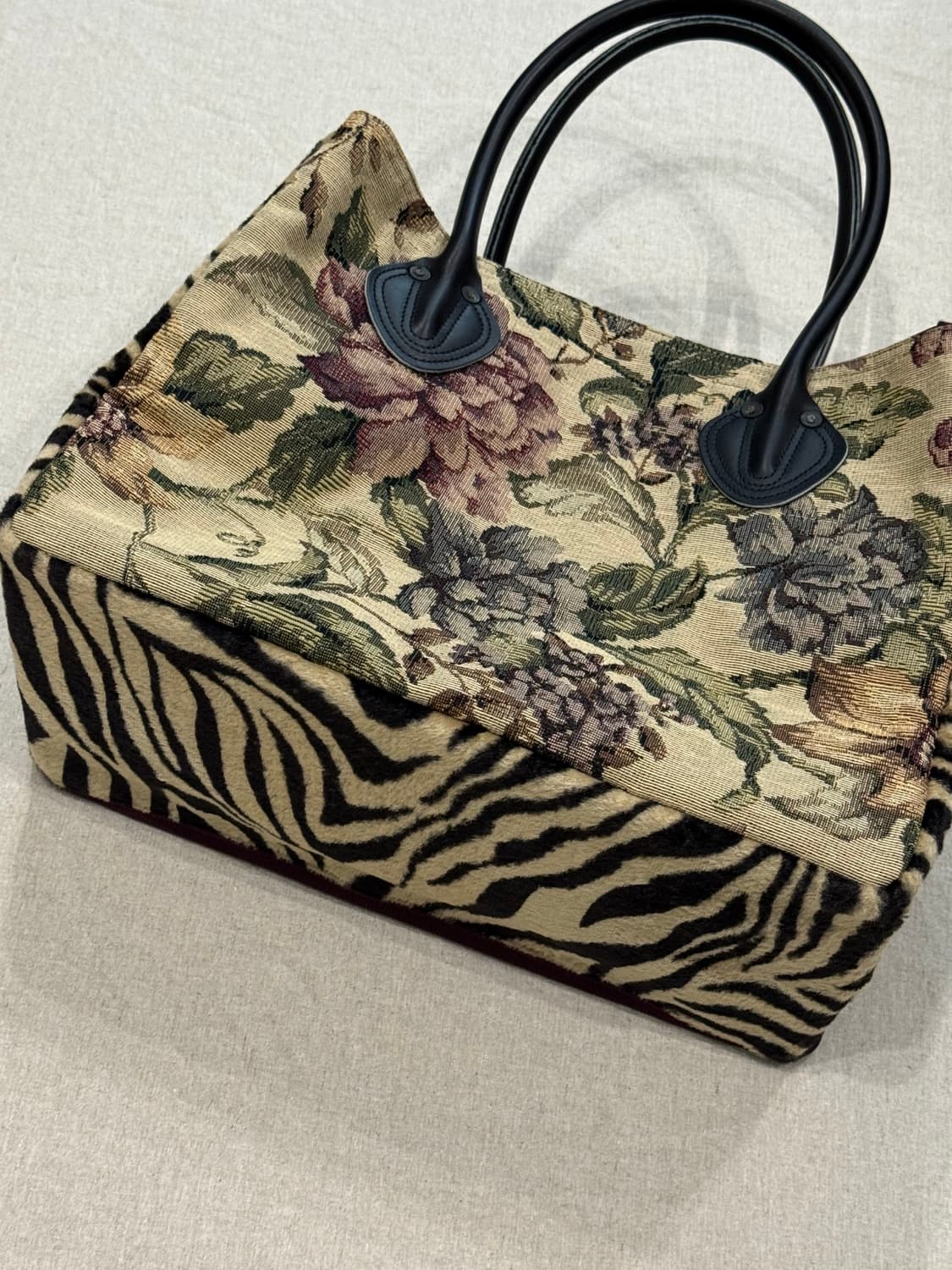 캐피탈 고블랑 타이거 밀크백 상품이미지3