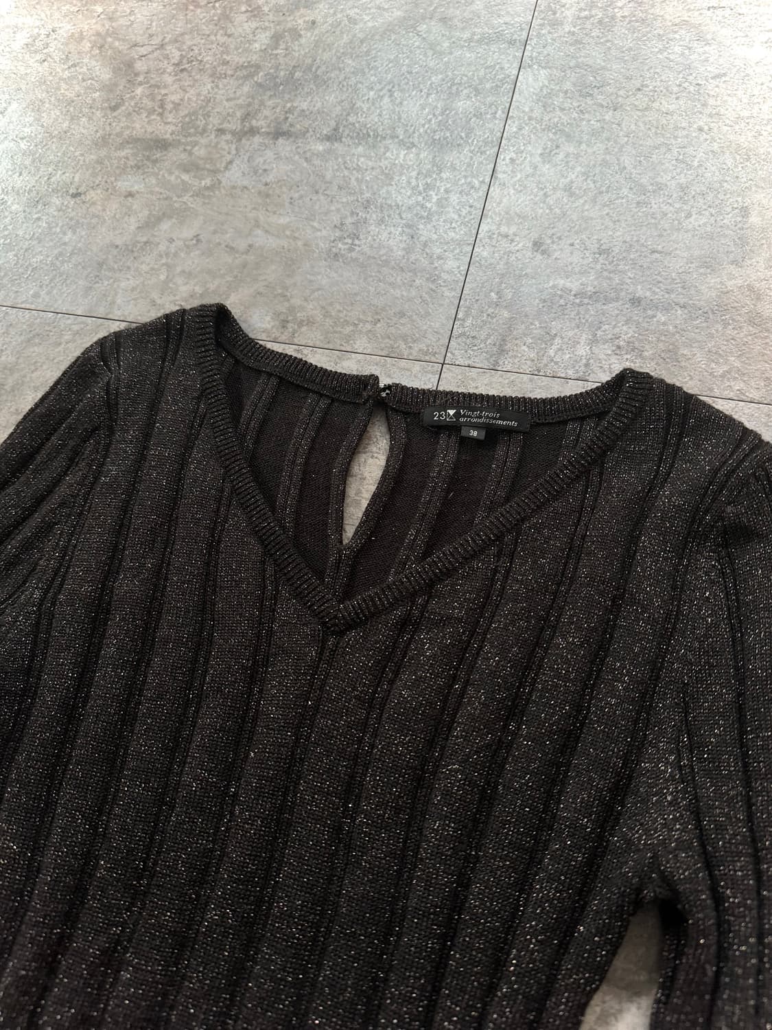 글리터 울 블렌디드 슬림 핏 니트 상품이미지3