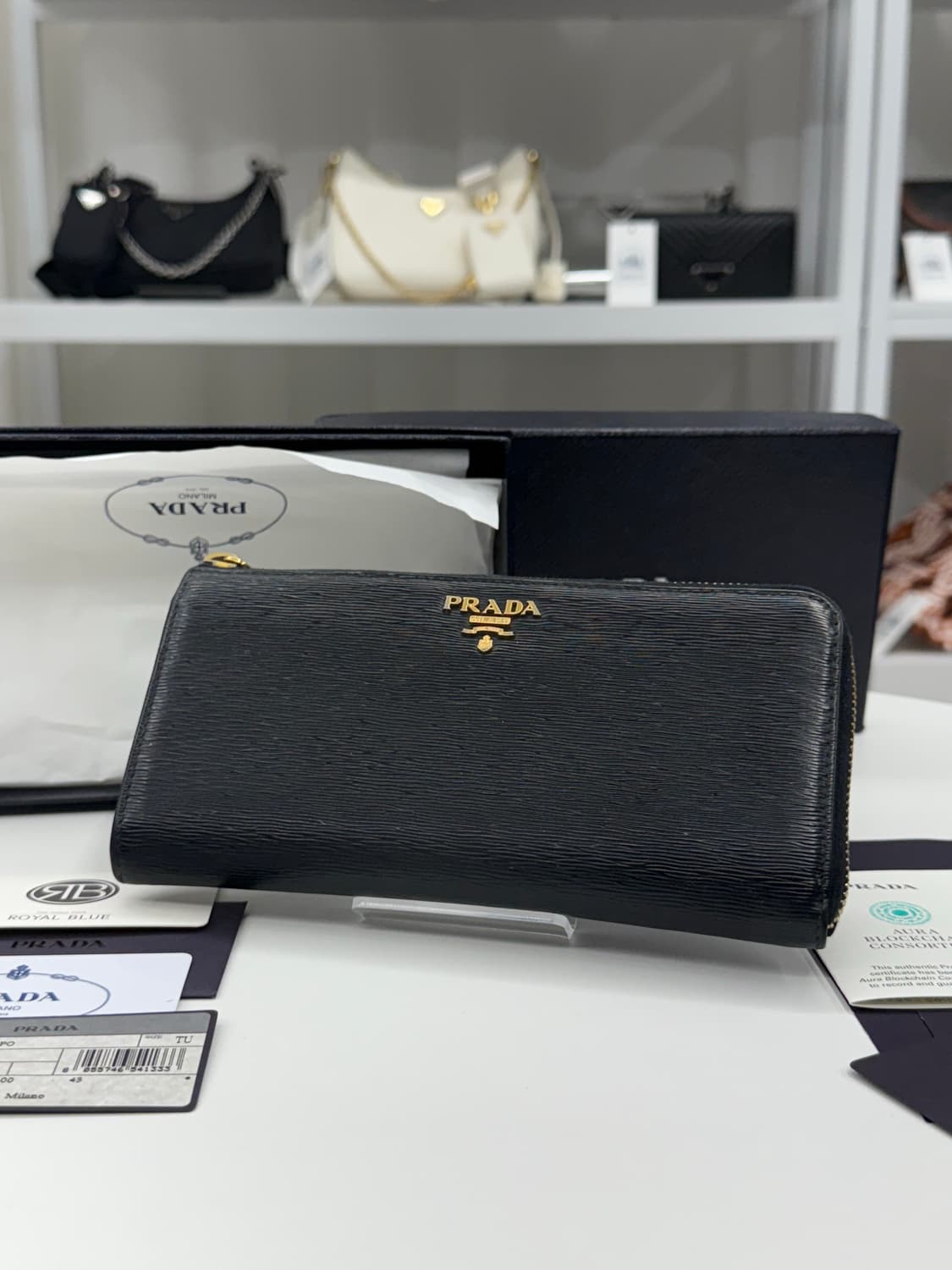 [OS] 프라다 비텔로무브 장지갑 상품이미지1
