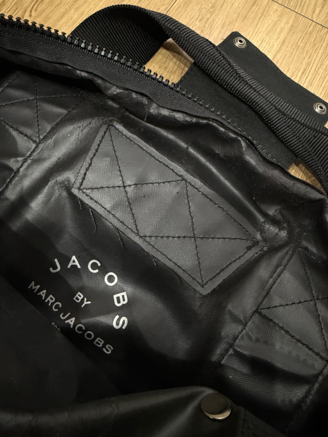 마크제이콥스 블랙 너일론 백팩 상품이미지5