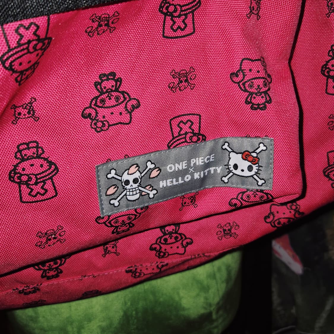11s 헬로키티 x 원피스 해골 핑크 빅 배낭 상품이미지6