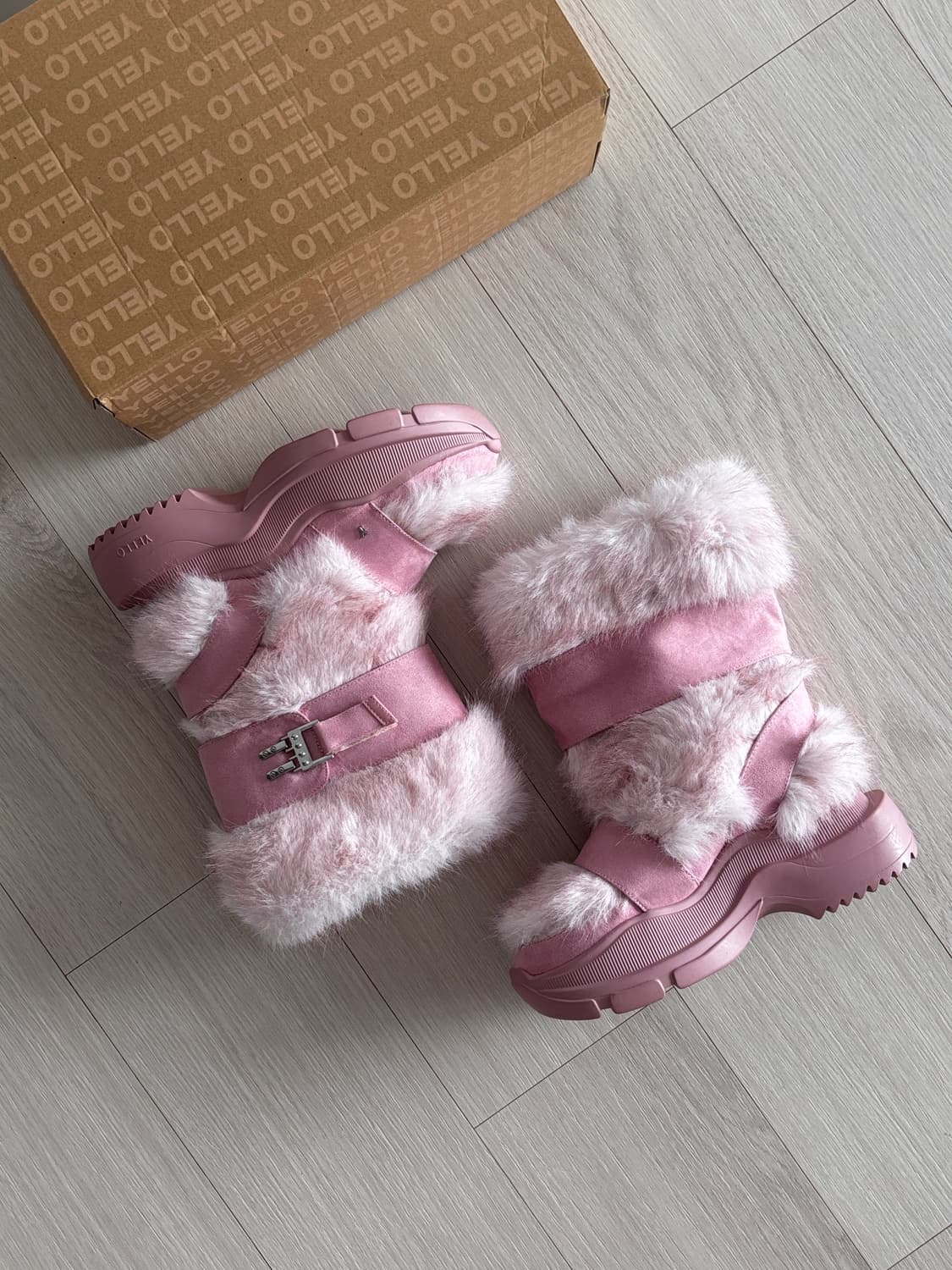 Yello 이엘로 옐로 MOLO 퍼 부츠 상품이미지1