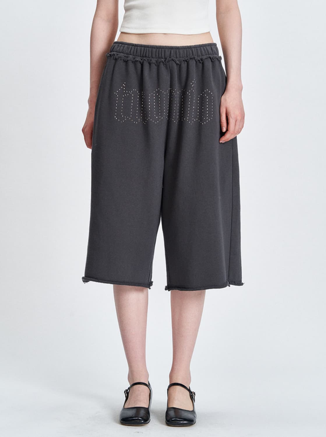 뚜오미오 BERMUDA SWEATPANTS 상품이미지1
