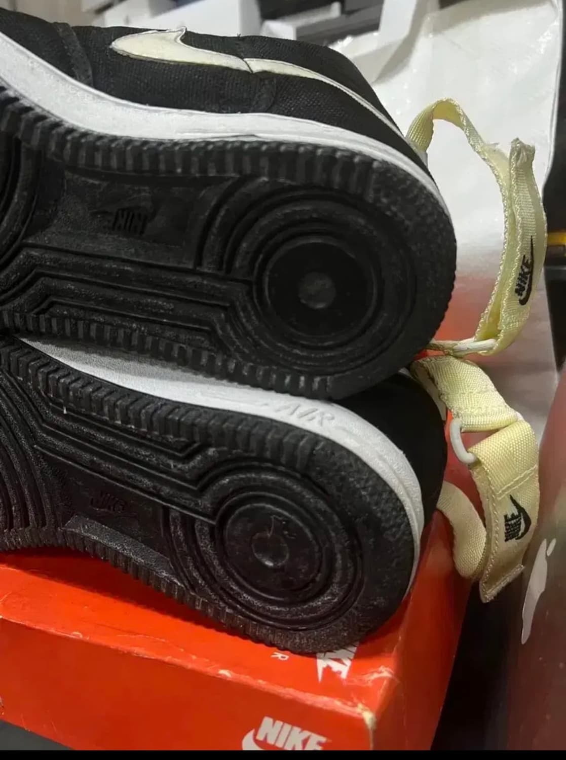 나이키 에어포스 1 cvs HI 275 상품이미지2