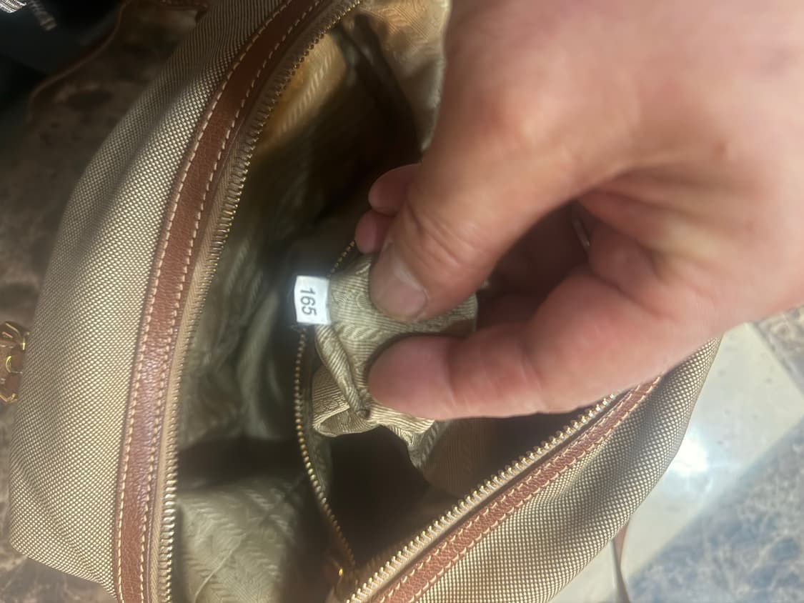 정품 프라다 캔버스 숄더백 팝니다 상품이미지7