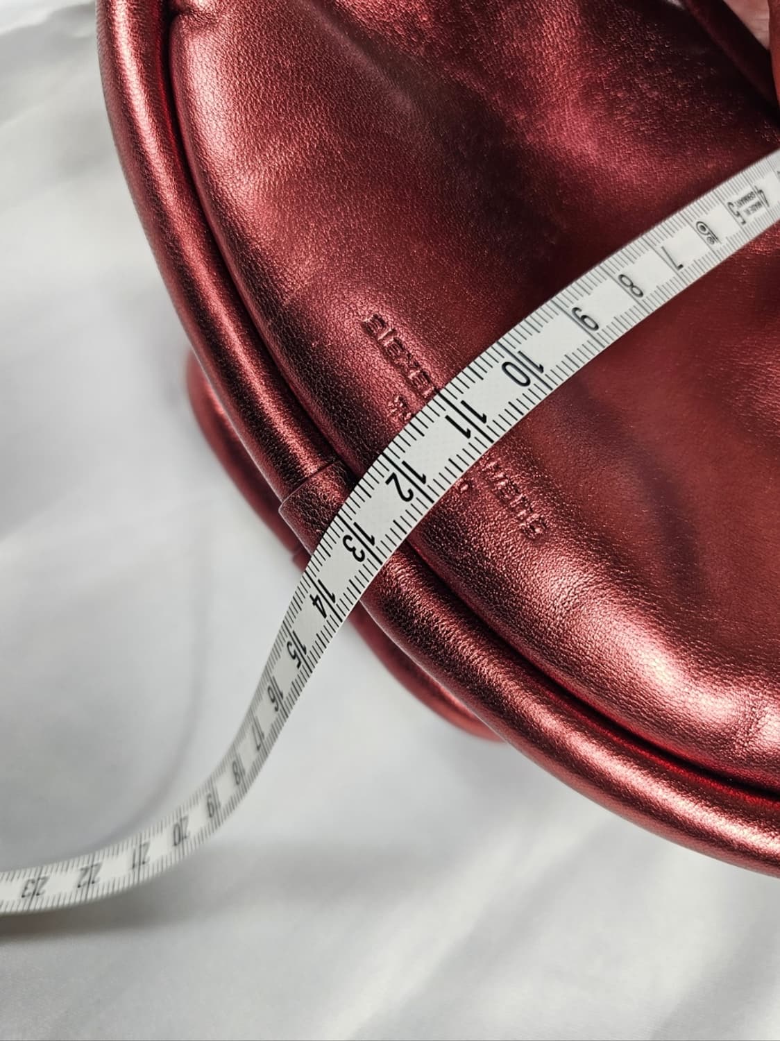 알렉산더왕메탈릭페블숄더백 상품이미지4