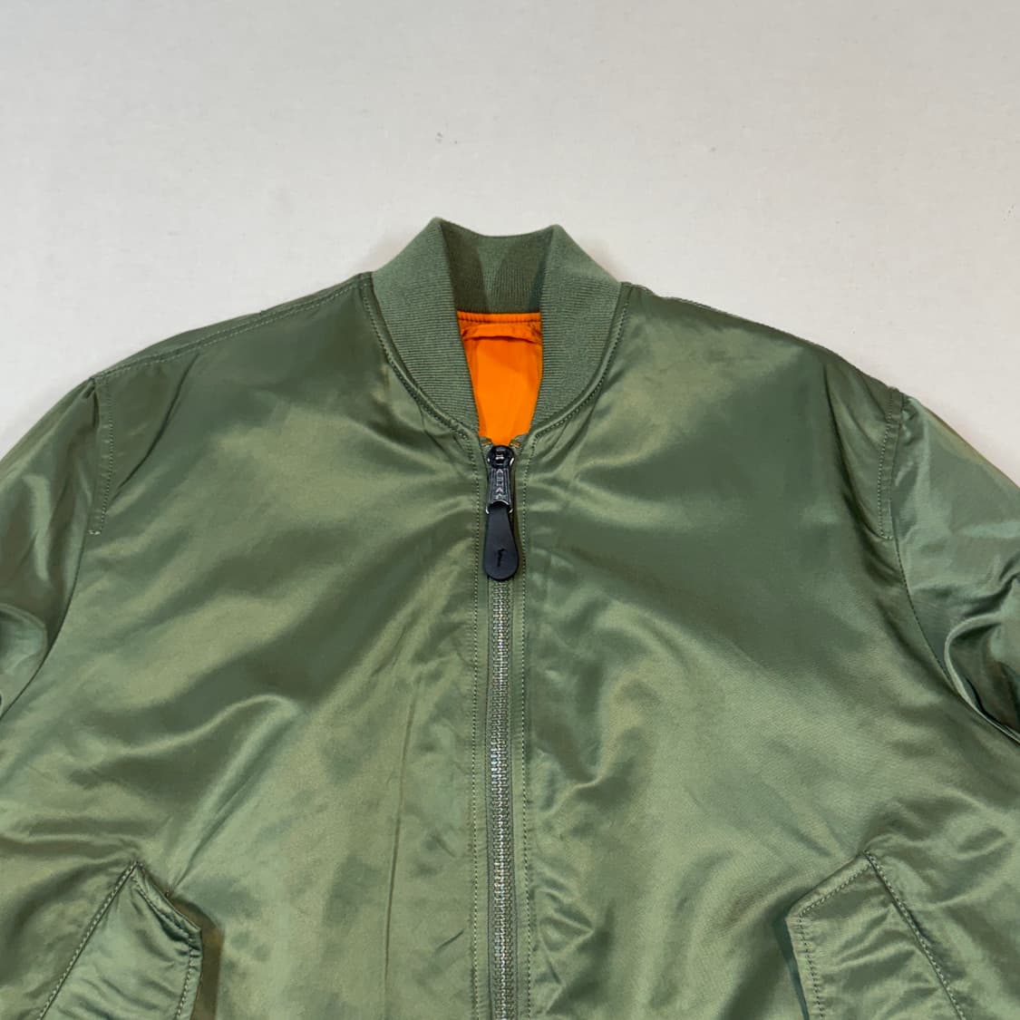 M) 알파인더스트리 MA-1 마원 항공점퍼 올리브 그린 레귤러핏 상품이미지3