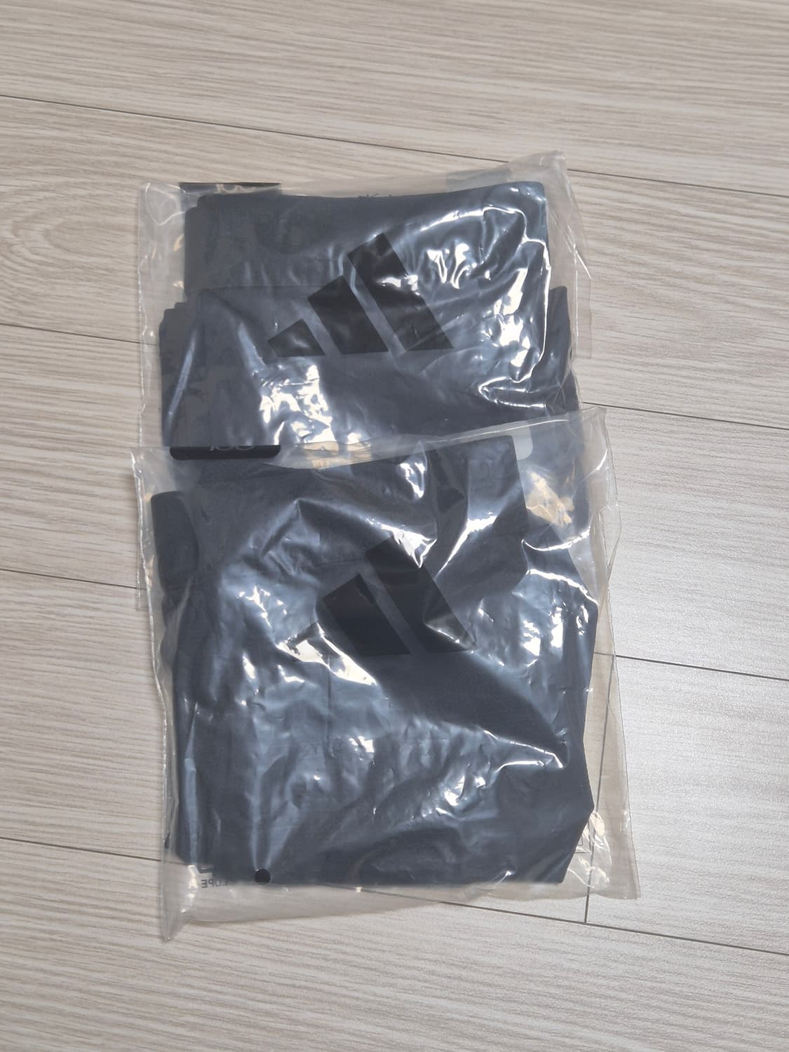 아디다스 뉴로고 드로즈 상품이미지1