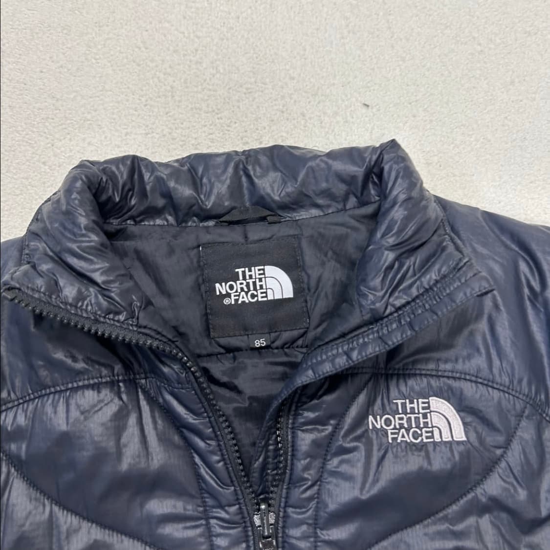 노스페이스 경량패딩 상품이미지3