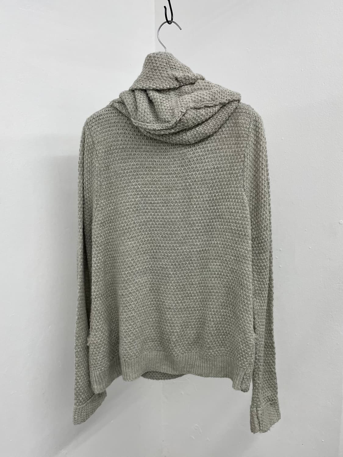 아방가르드 버튼 디테일 울 블렌디드 가디건 상품이미지8