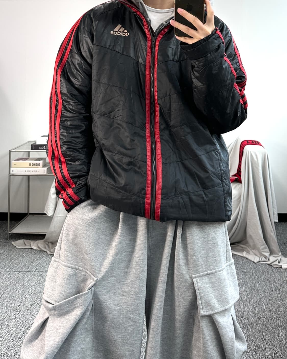 아디다스 블랙 레드 누빔 바람막이 L 상품이미지3