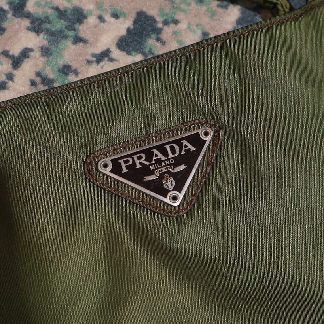 Prada 프라다 빈티지 나일론 토트백 올리브 그린 정품 상품이미지4
