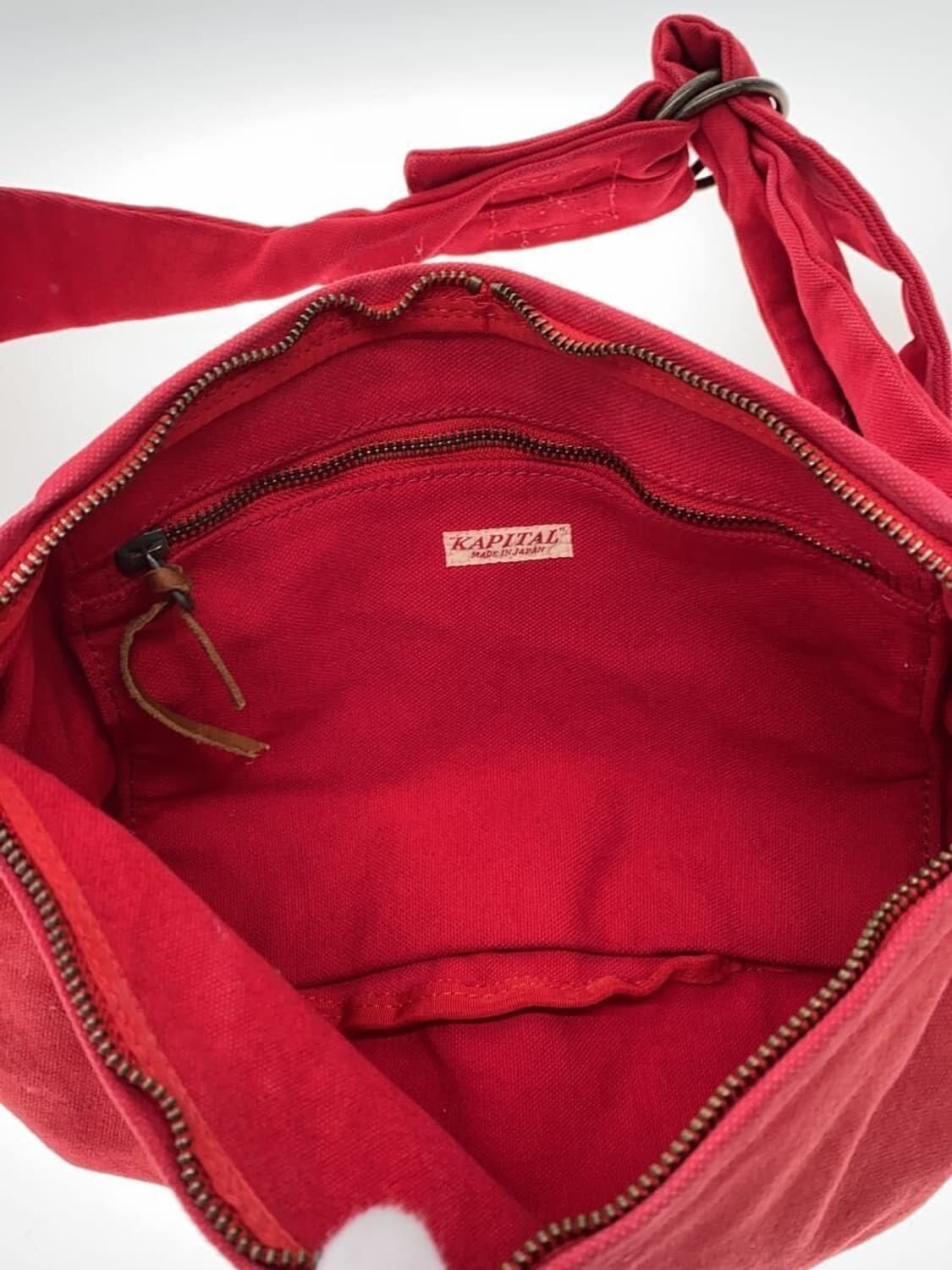 (착샷o) Kaital 캐피탈 No.6 캔버스 스누프킨 백 레드 상품이미지5