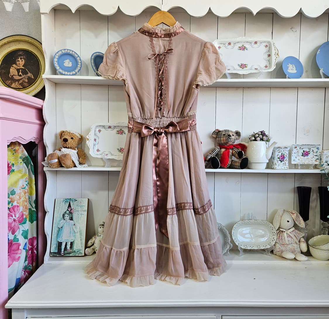 엑시즈팜(Axes Femme) 로즈 밀크티 레이스 리본 원피스 상품이미지5