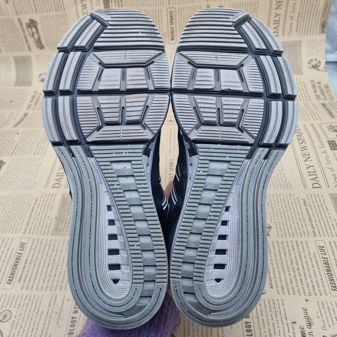 나이키 에어줌 오디세이2 남성운동화270  상품이미지3