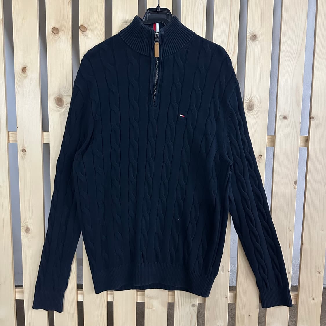 (L) 타미힐피거 케이블 네이비 니트 반집업 상품이미지1