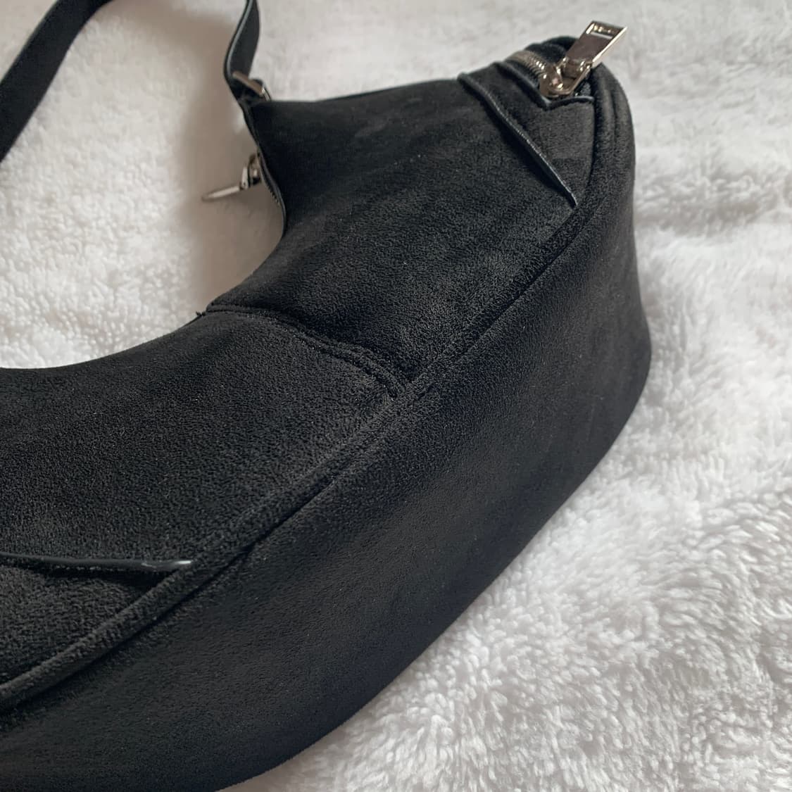 블랙 스웨이드 숄더백 상품이미지3