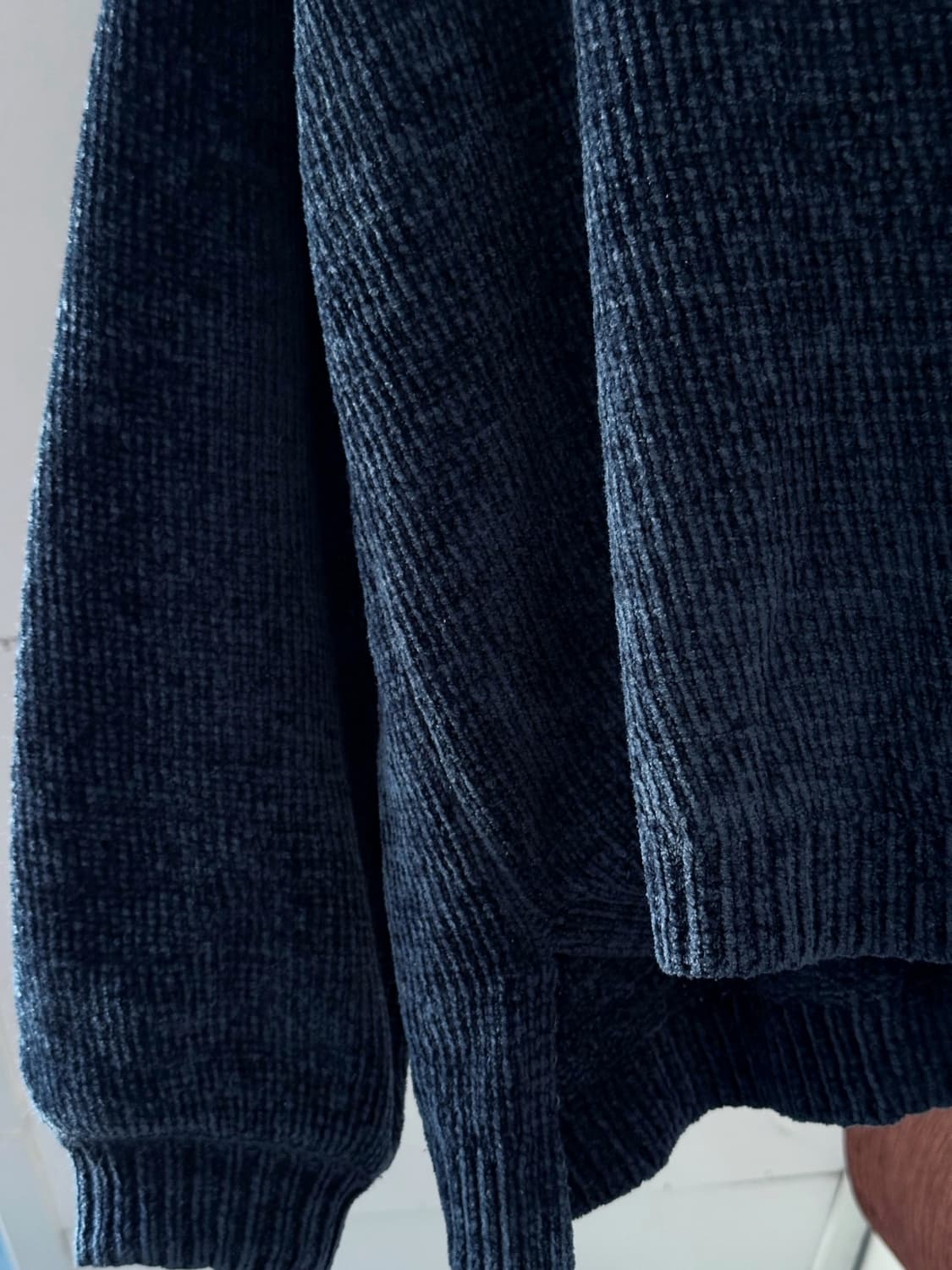 Design neck wide woven cloudy knit 상품이미지3