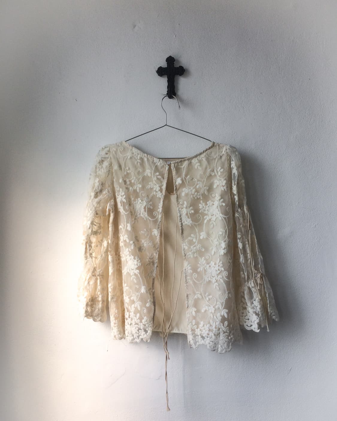 Tied point ornament pattern blouse 상품이미지5
