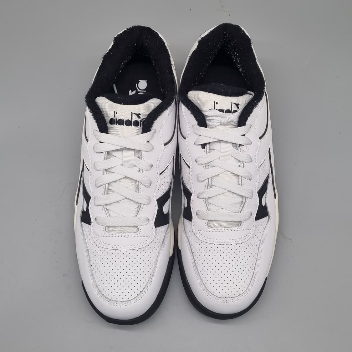 디아도라 위너 남성스니커즈270 상품이미지2