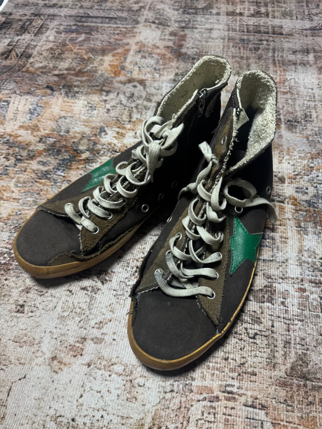 Golden Goose Sneakers 상품이미지1