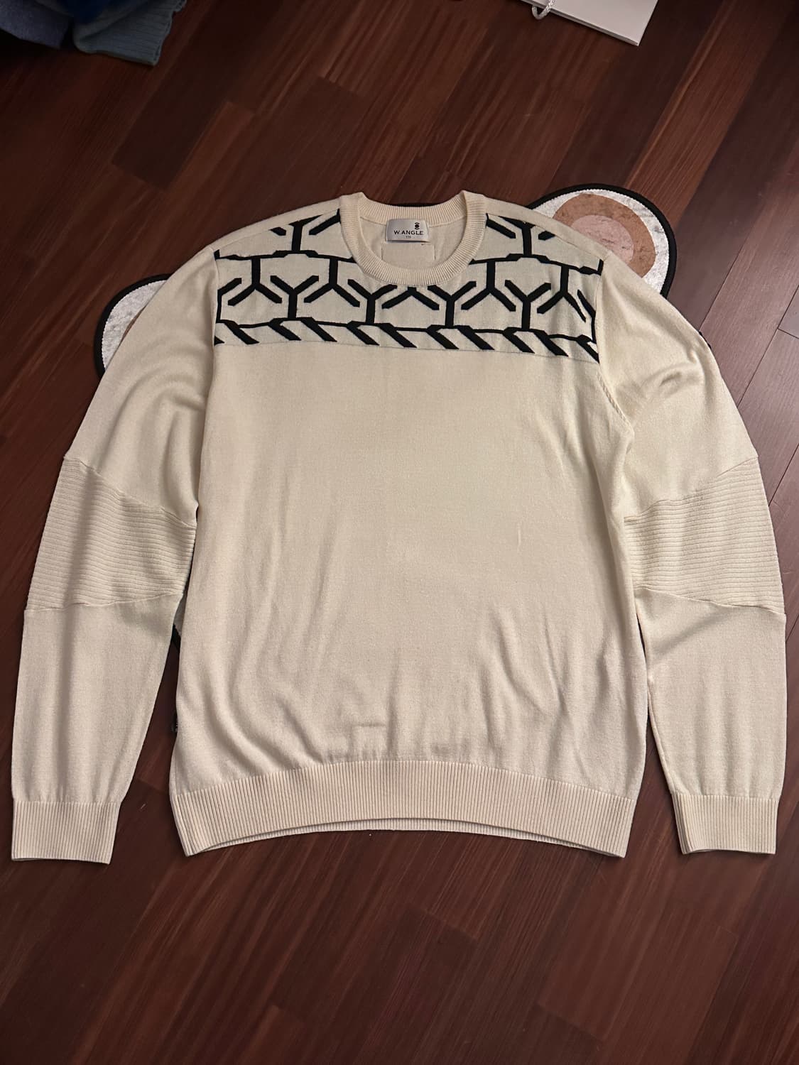 와일드앵글 니트 상품이미지1