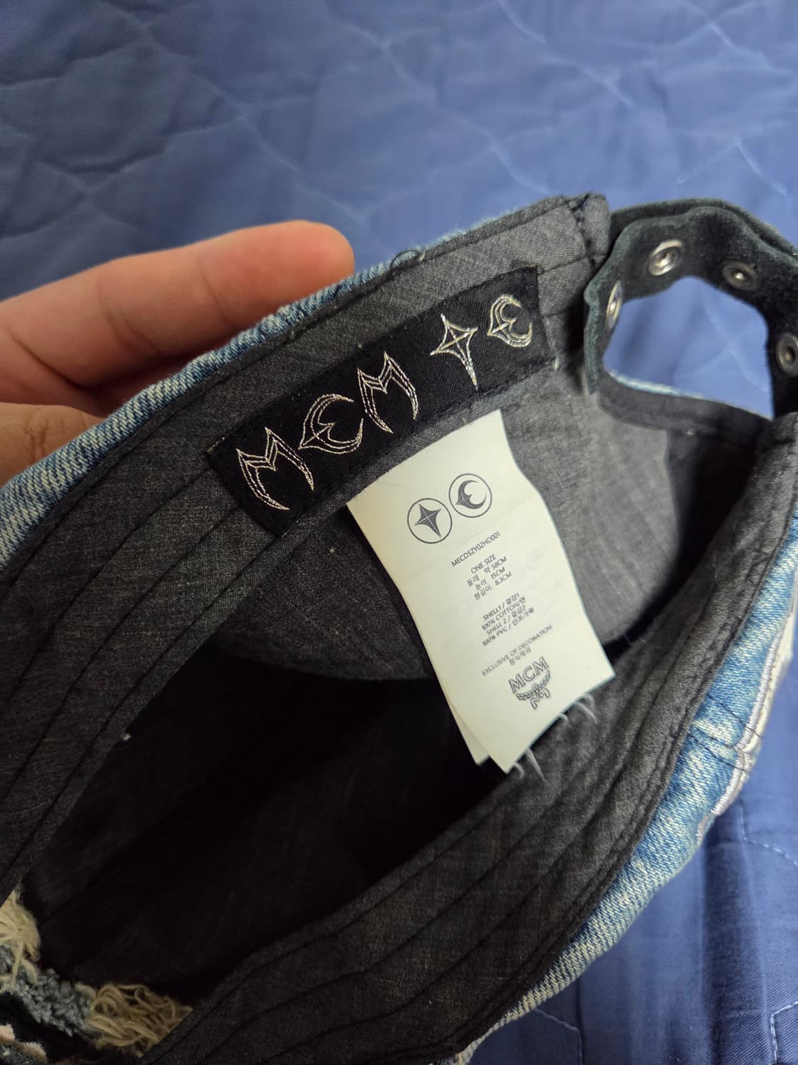 떠그클럽 x mcm 트라이벌 레더 캡 상품이미지3