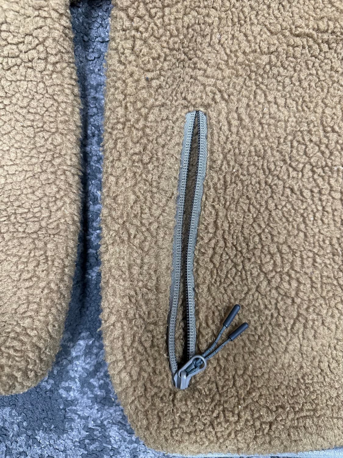 디스이즈네버댓 리버시블 플리스 브라운 M 상품이미지5