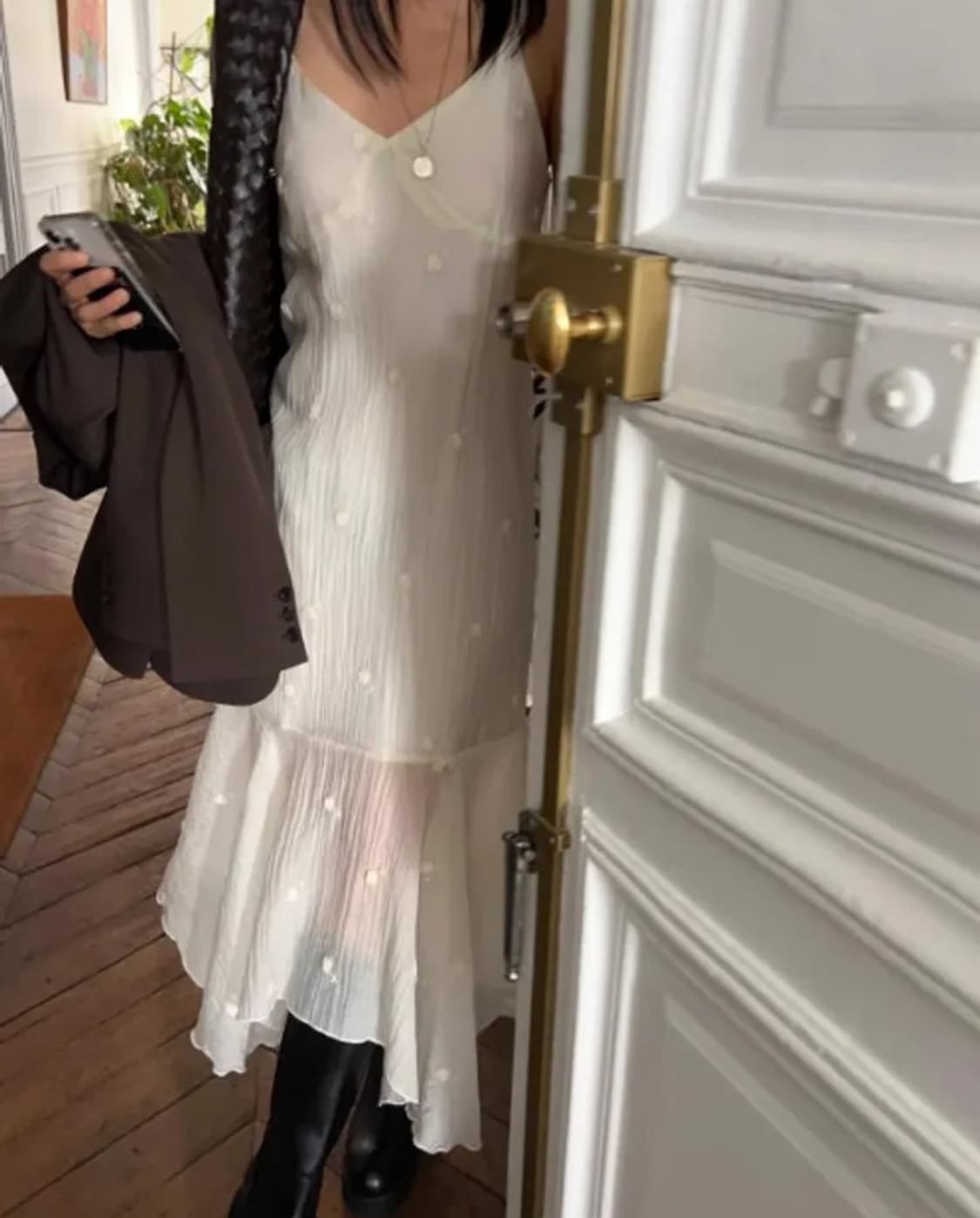 키츠앤키츠 주디 꽃자수 언발란스 원피스 상품이미지2