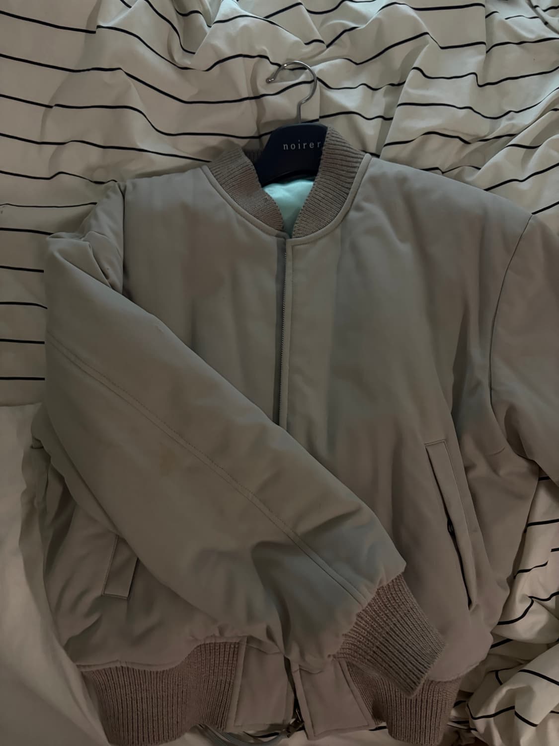 아크네스튜디오 코튼 봄버 상품이미지1