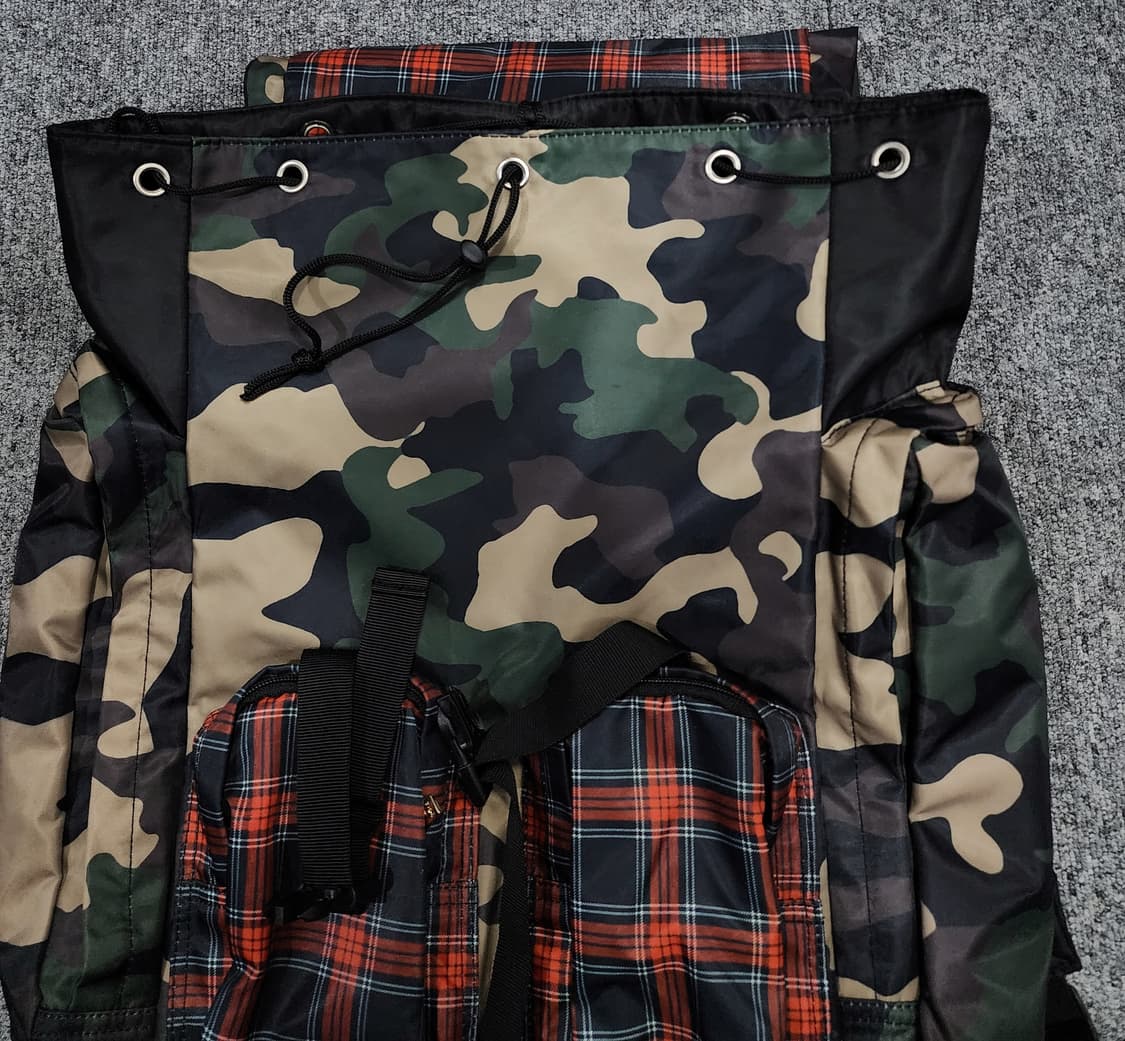 베네통 카모플라쥬 체크 포켓 나일론 백팩 가방 상품이미지6