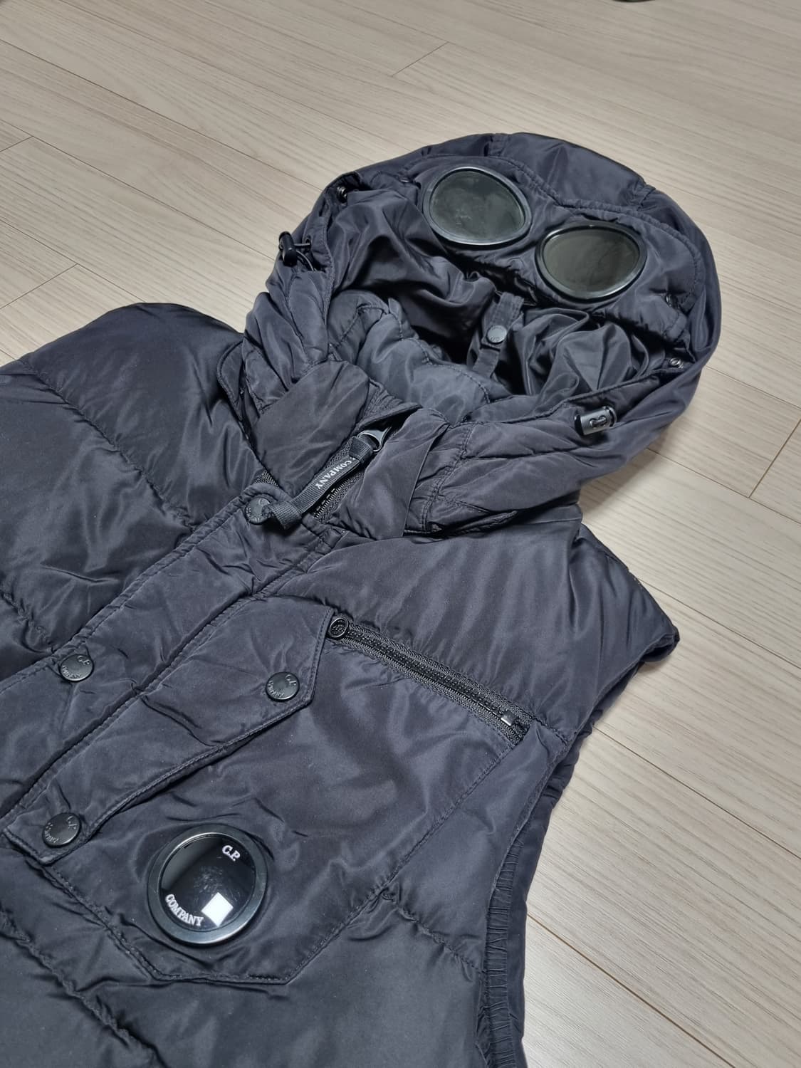 cp컴퍼니 밀레밀리아 패딩조끼 상품이미지1