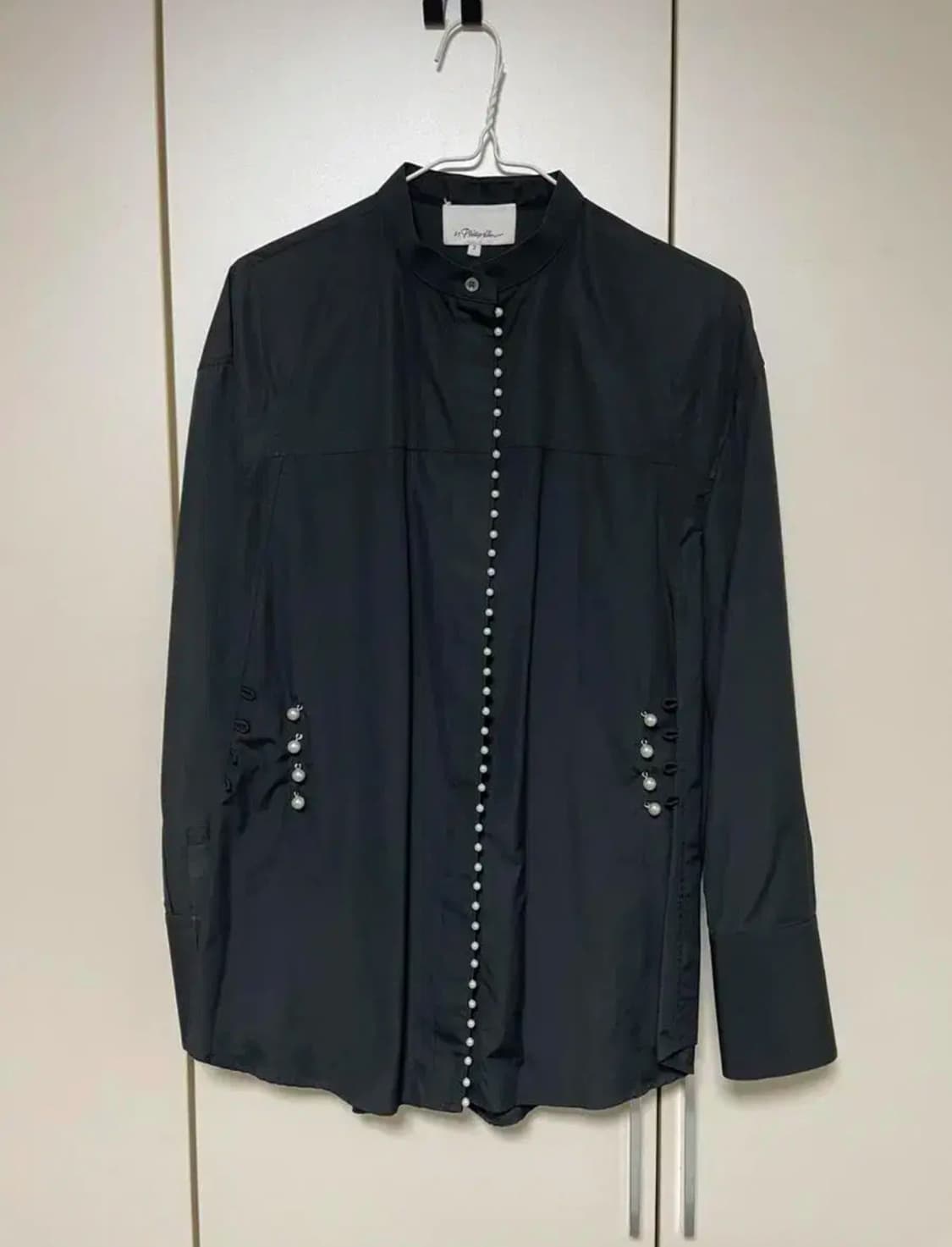 필립림 여성 블랙셔츠 2 사이즈 상품이미지1