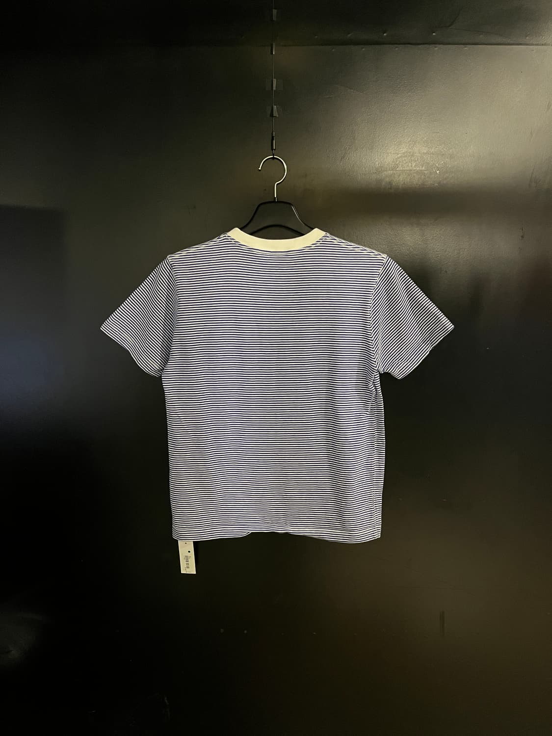 단톤 스트라이프 포켓 반팔티 상품이미지2