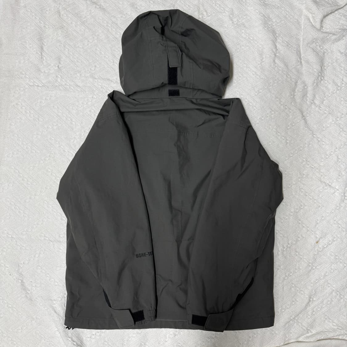 콜럼비아 고어텍스 바람막이 차콜 상품이미지4