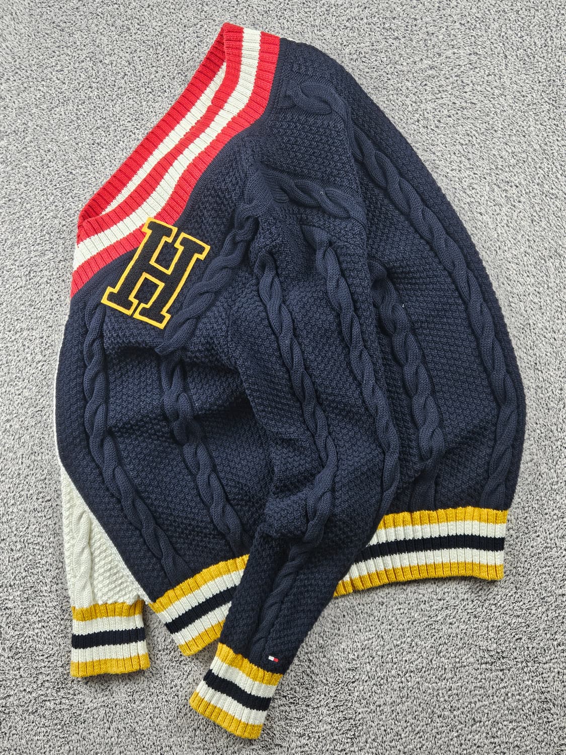 타미힐피거 브이넥 배색 크리켓 니트 스웨터 ( XL ) / 10668 상품이미지3