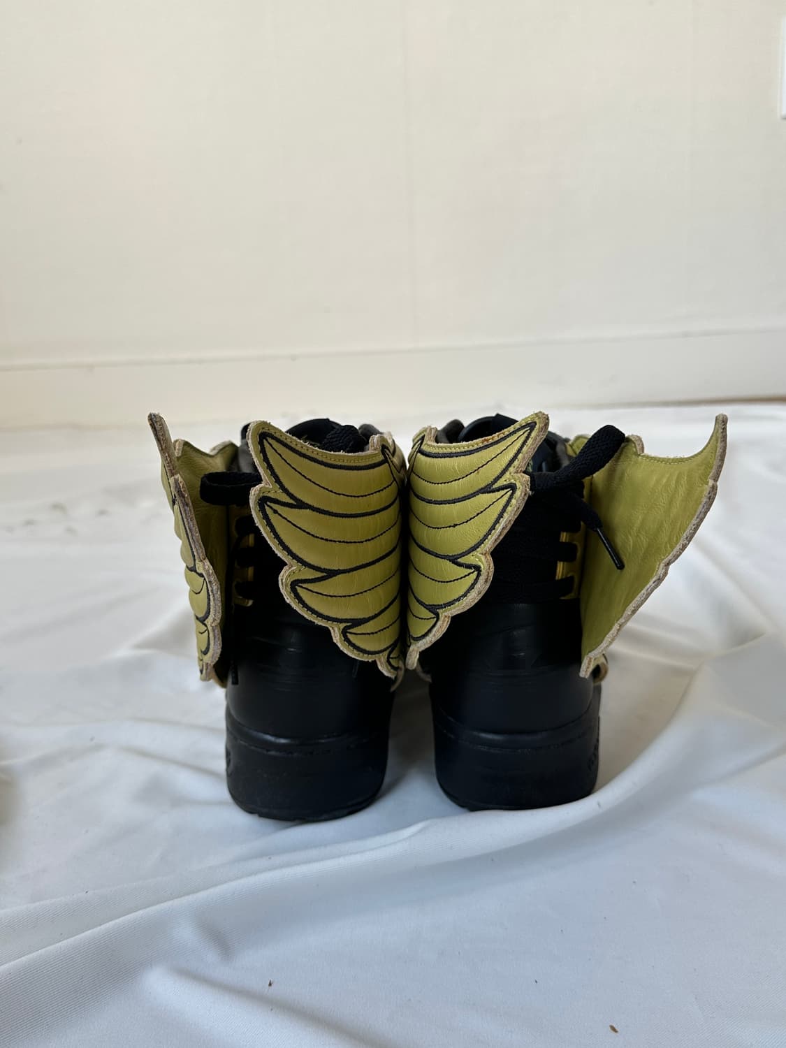 Adidas x Jeremy Scott Wings 2.0 상품이미지10