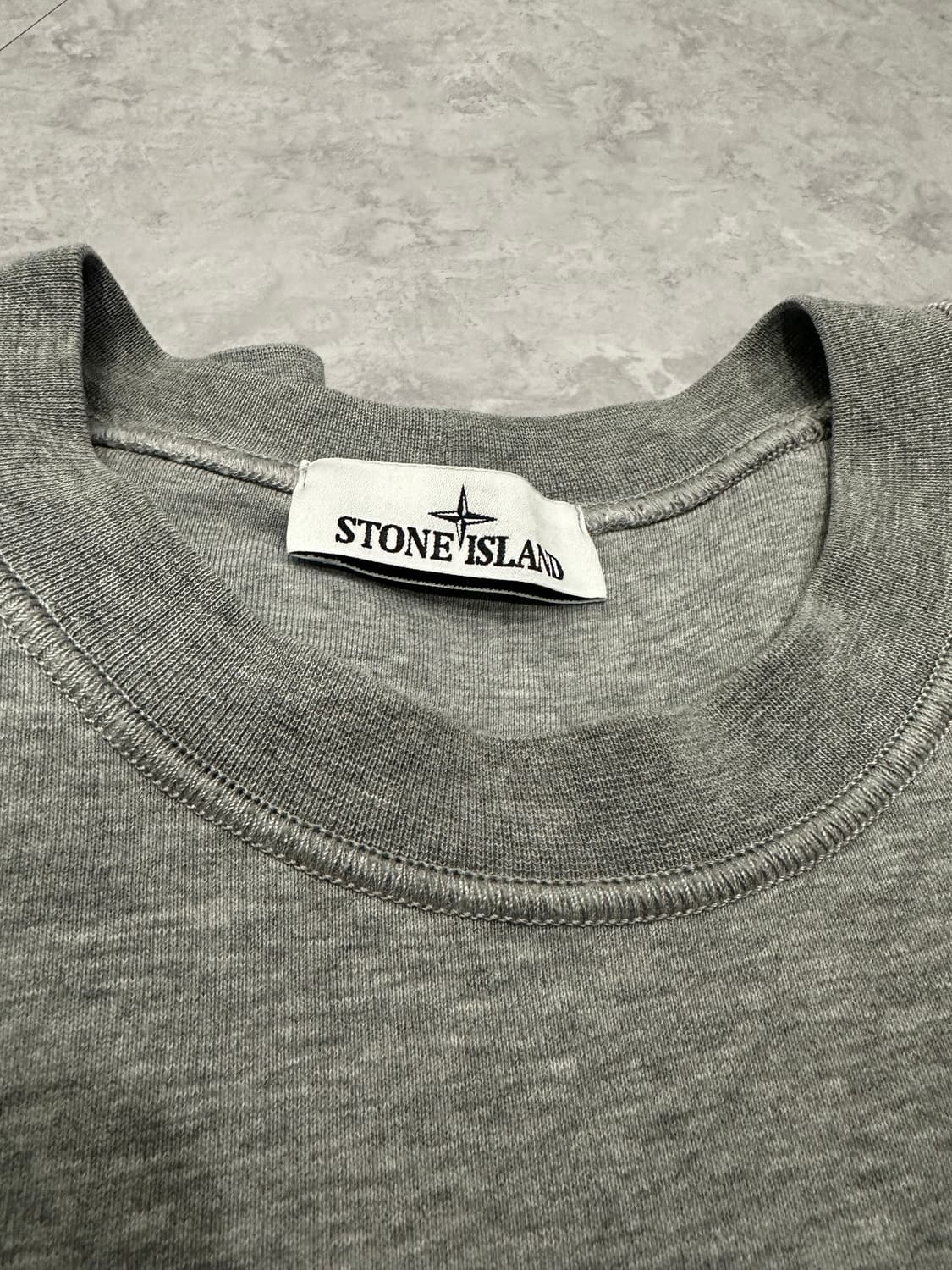 스톤아일랜드 / 22FW 그레이 맨투맨 / L 상품이미지2