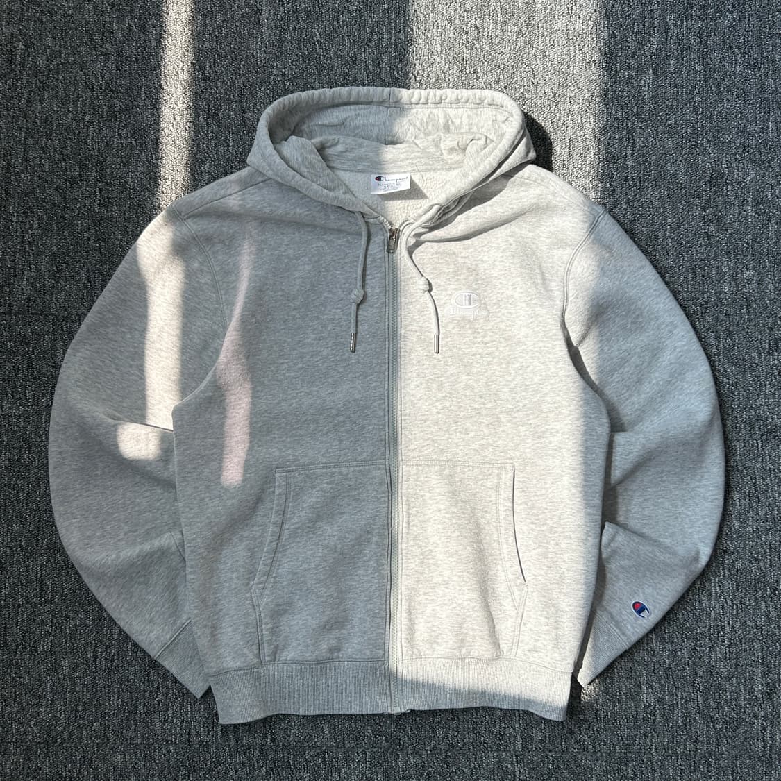 챔피온 그레이 로고 후드집업 상품이미지1