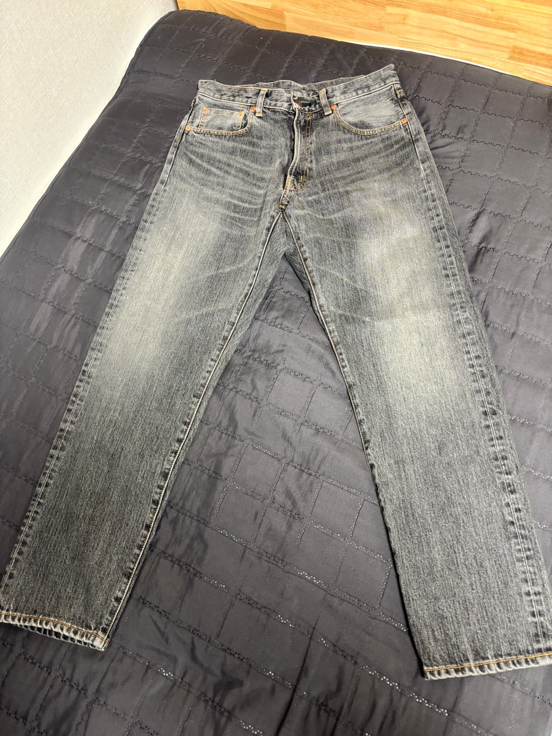 [새제품] FOB factory 셀비지 그레이 워싱데님 32/30 상품이미지1