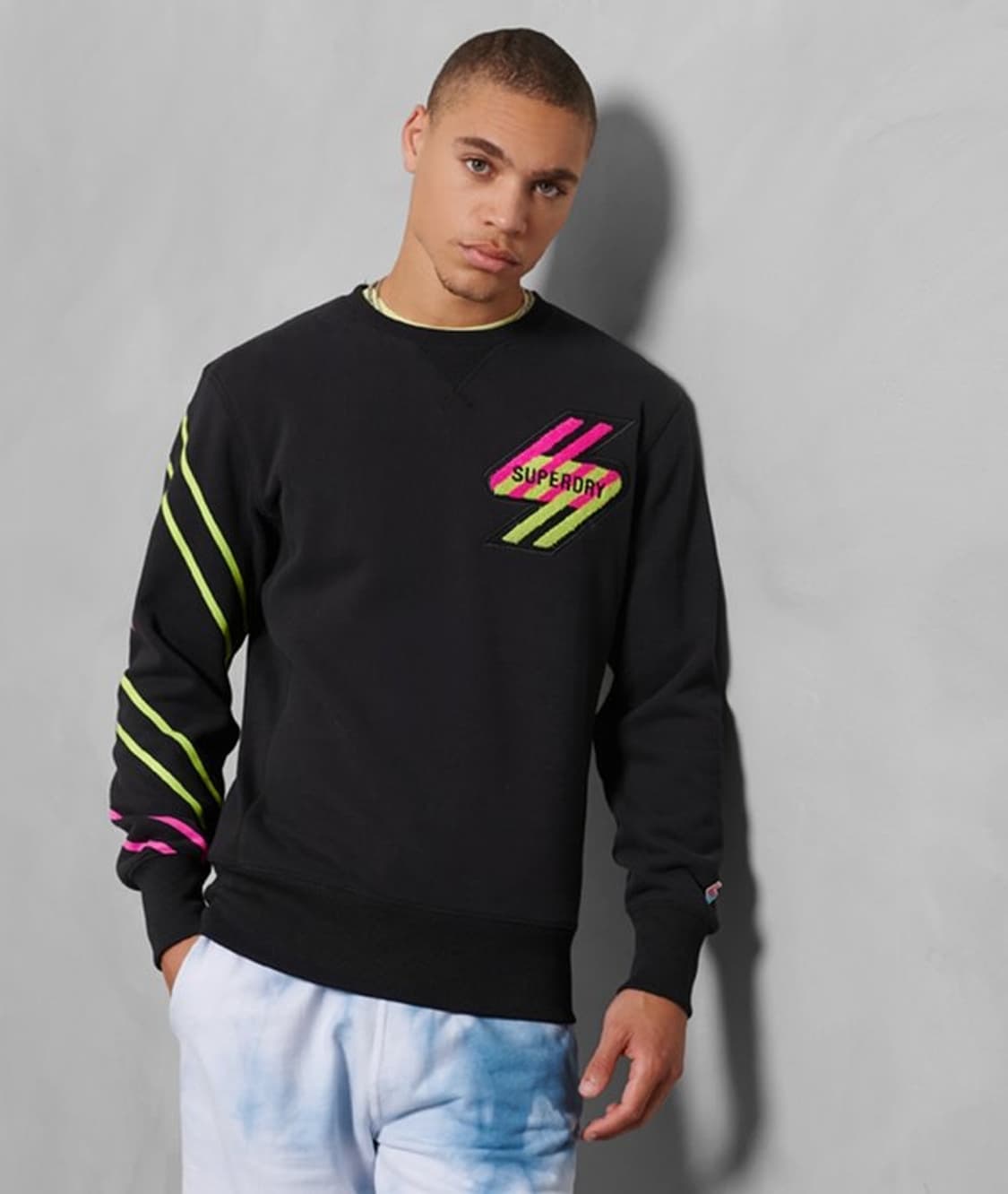 수퍼드라이 남성 스포츠스타일 에너지 크루 스웻셔츠 XXL 상품이미지1