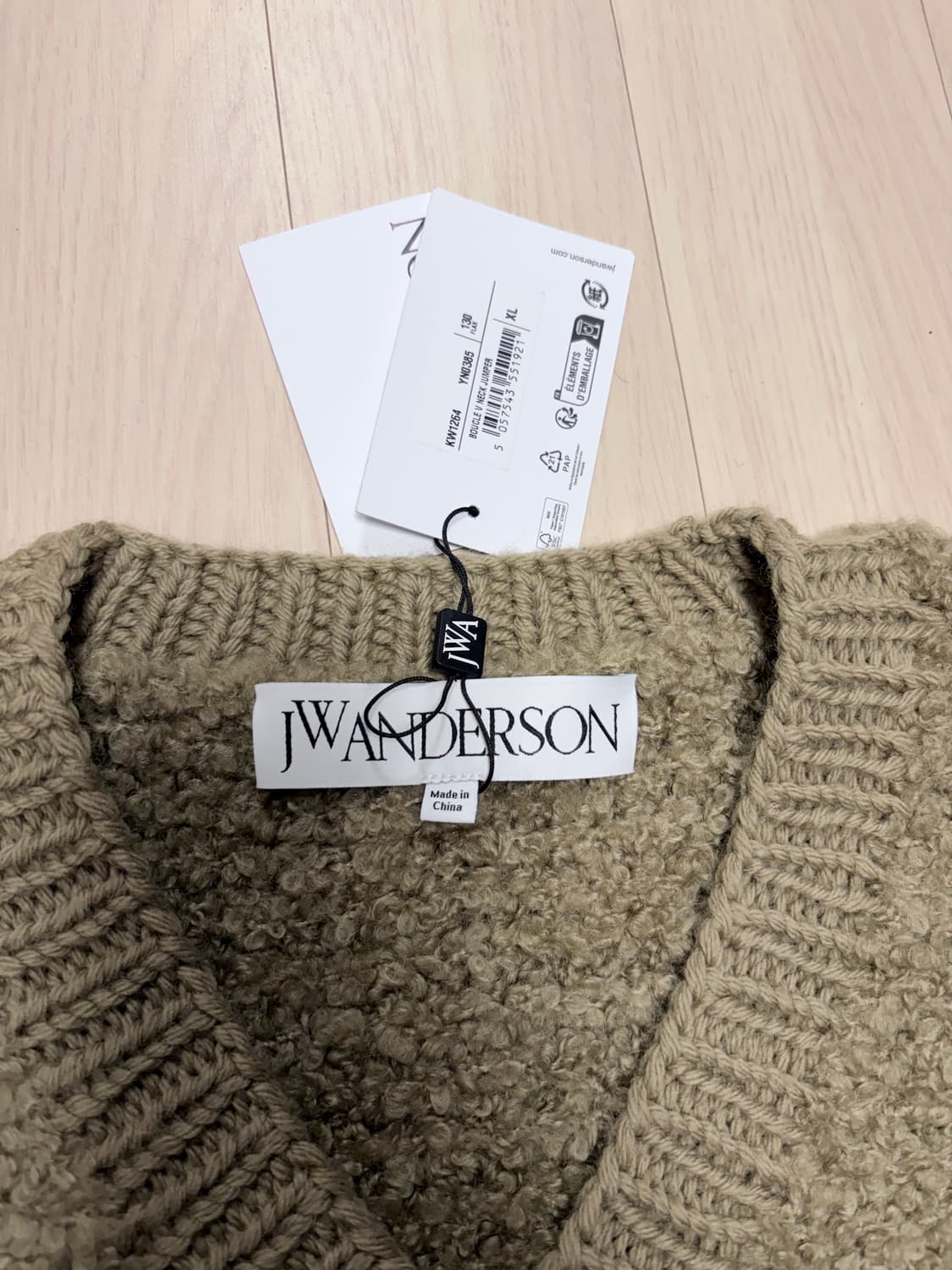 Jw anderson 브이넥 부클 니트 XL 상품이미지2