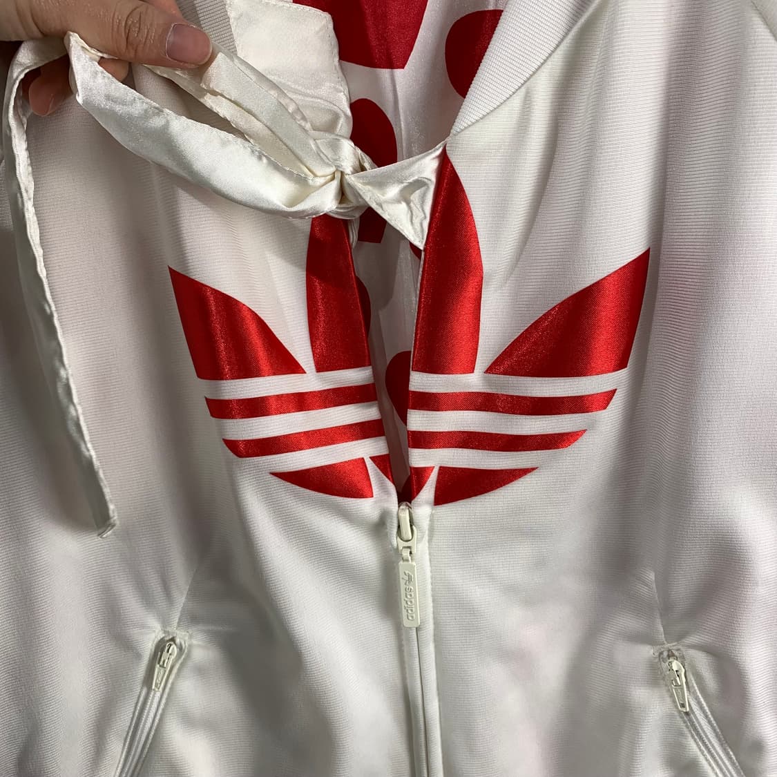 아디다스 발렌타인 화이트 실버 리본 트랙탑 져지  상품이미지4