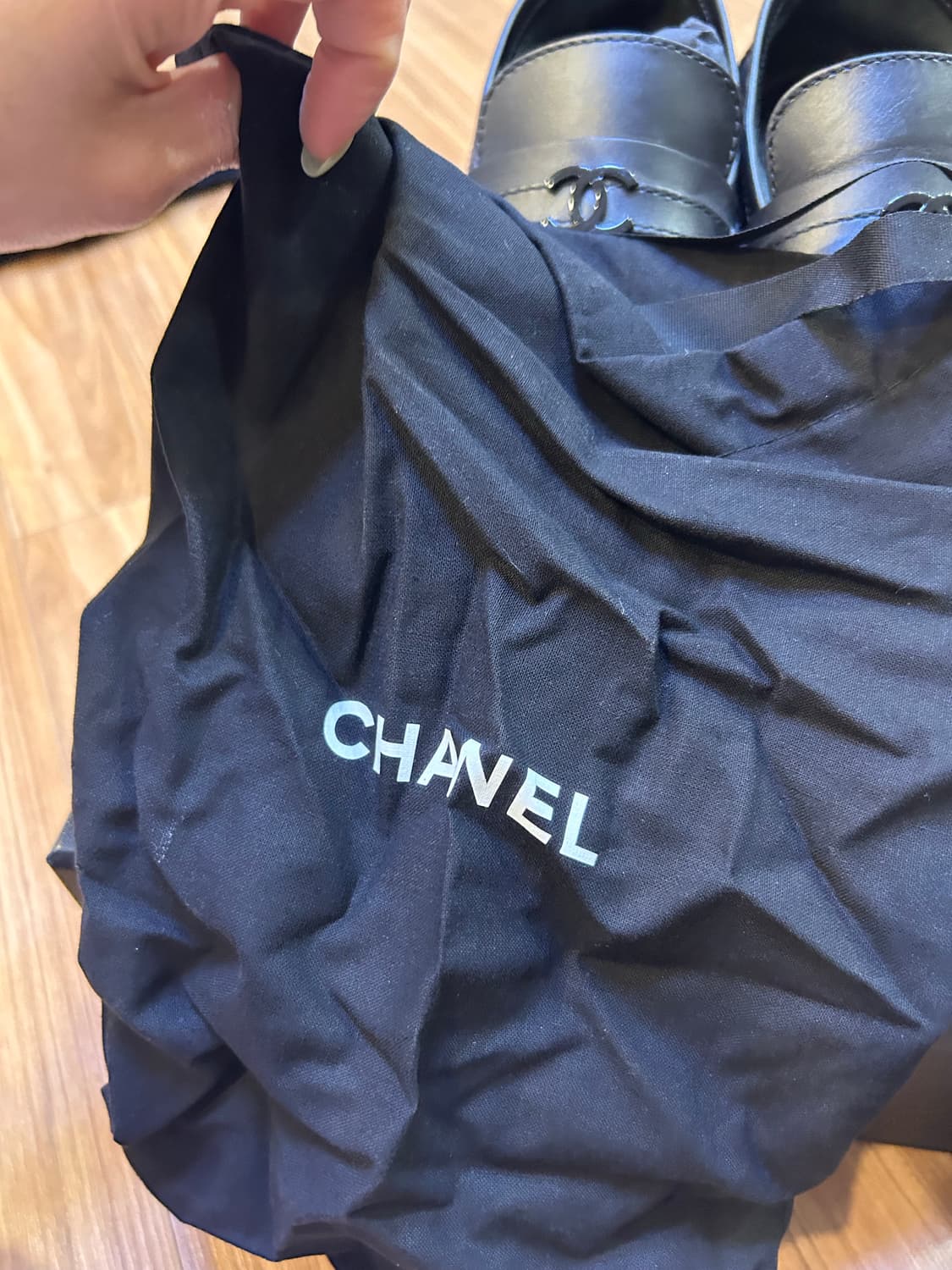 샤넬 블랙로고 로퍼 상품이미지5