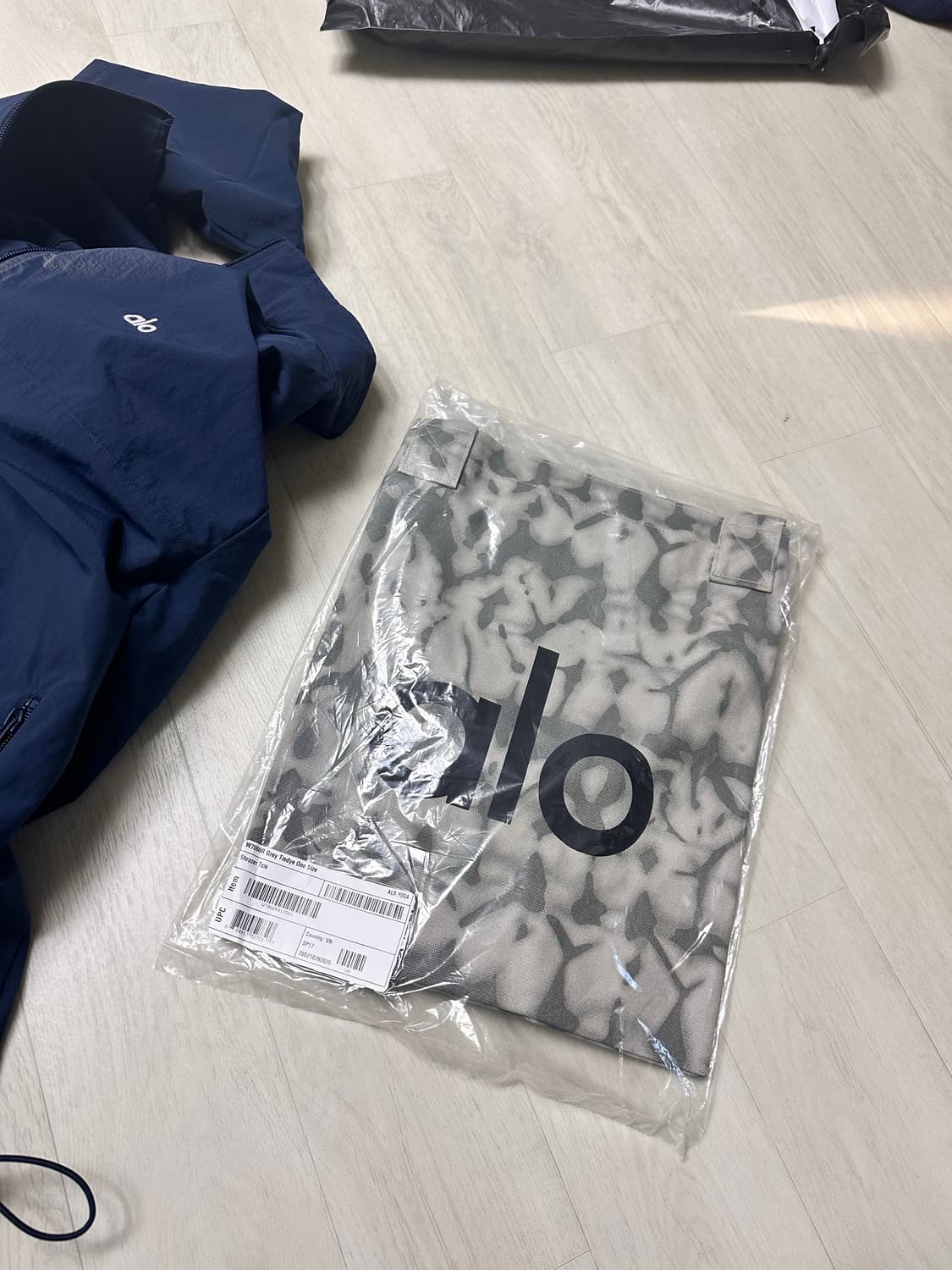 알로요가 타이다이쇼퍼백 새제품 상품이미지1