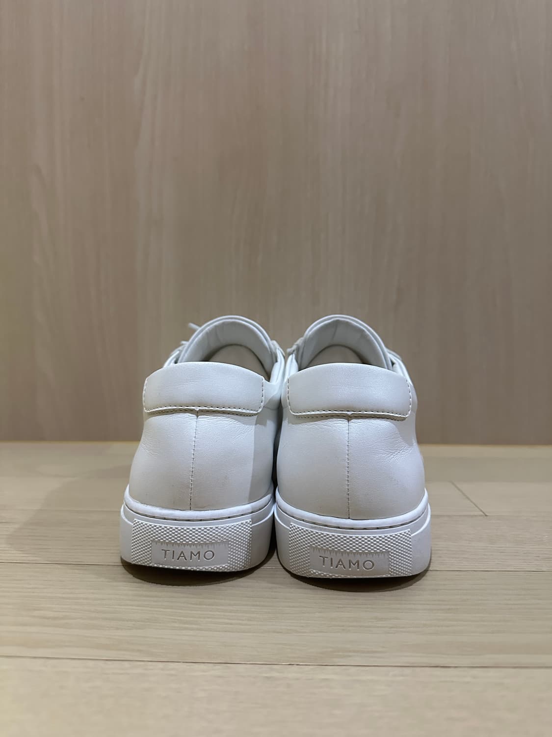 티아모 오리지널 올화이트 5.5cm 키높이 스니커즈 41(265) 상품이미지4