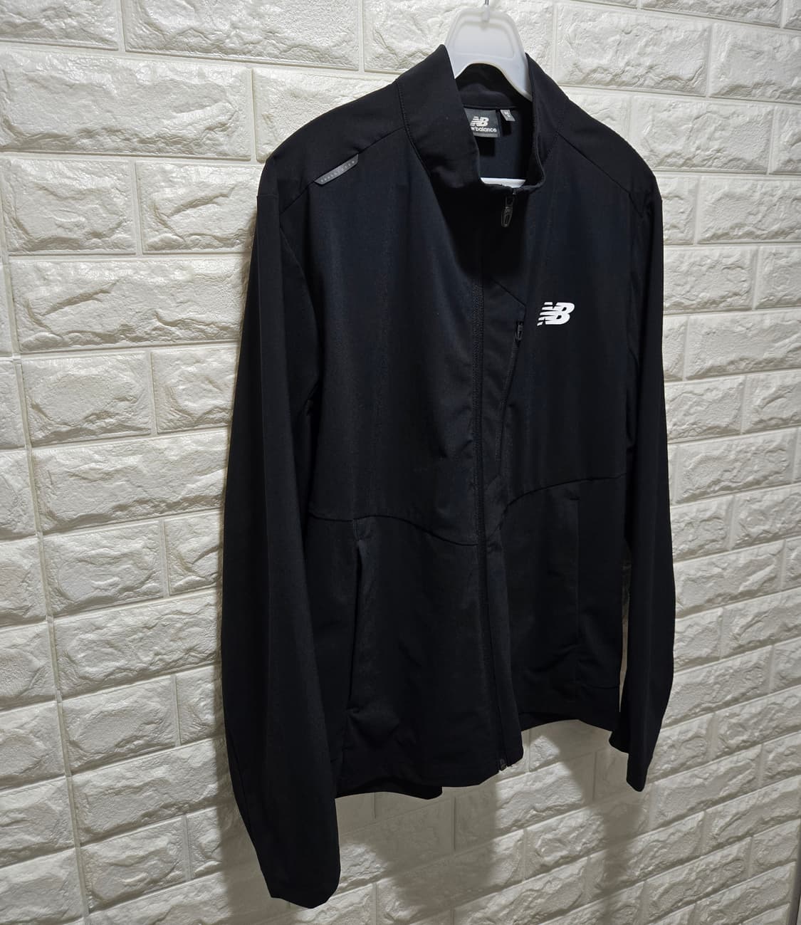 뉴발란스 소프트 스트레치 우븐 집업자켓 95 상품이미지2