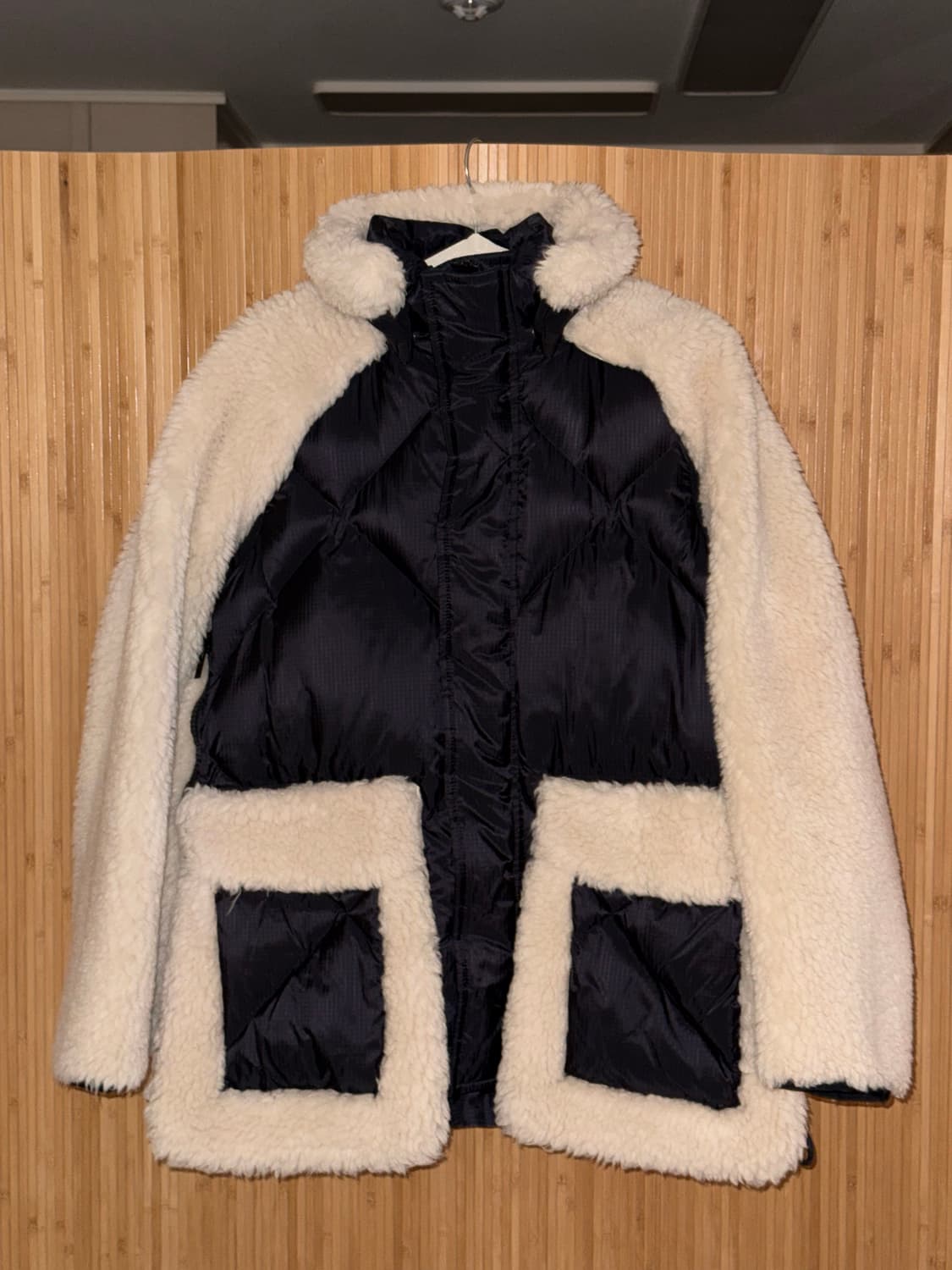 사카이 시어링 블루종 퍼 자켓 블랙/에크루 상품이미지1