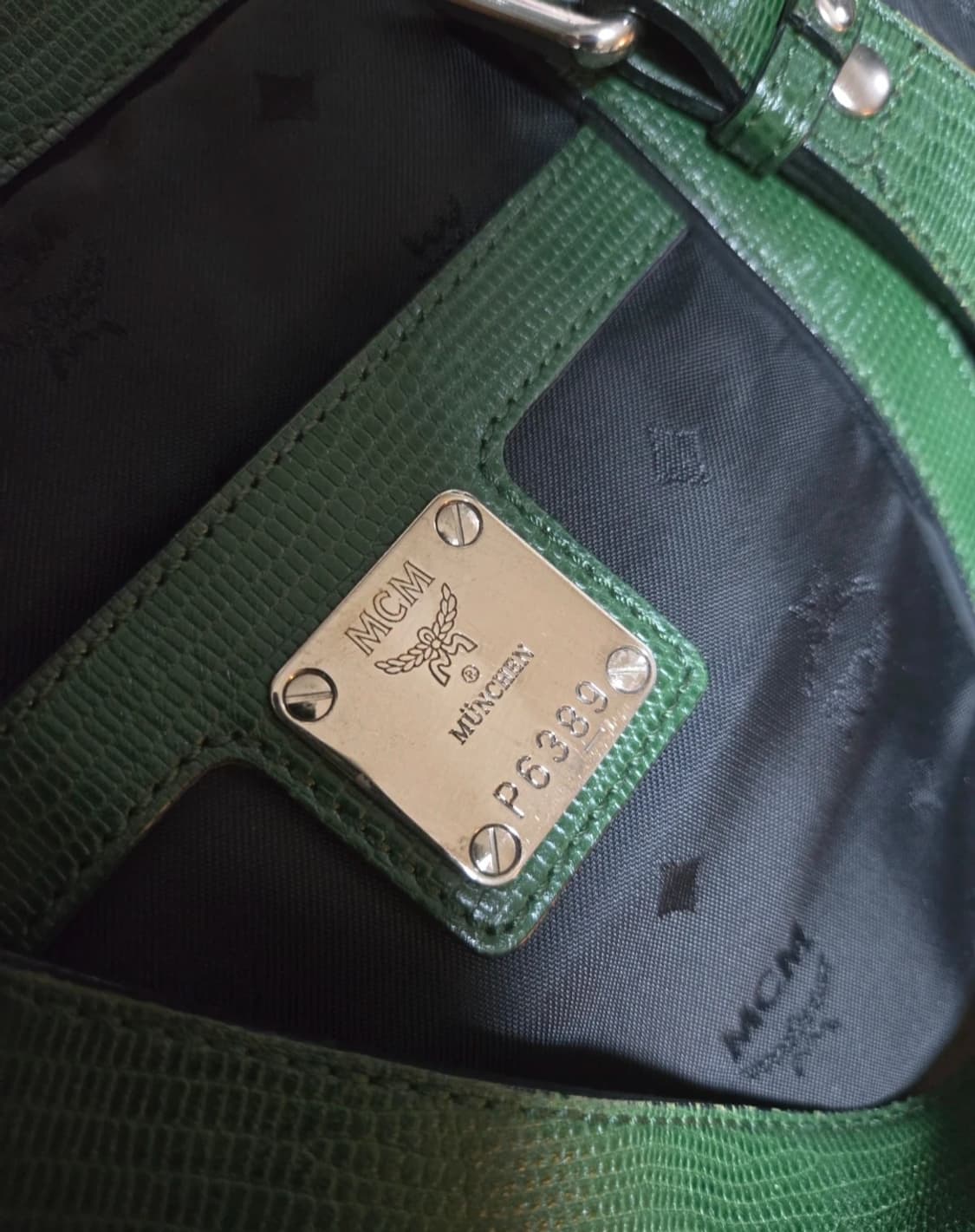 MCM 바이컬러 더블 포켓백 [정품] 상품이미지9