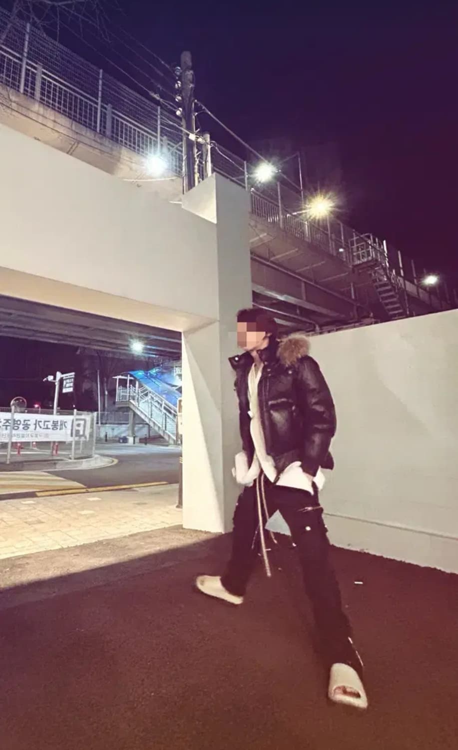 빈티지 블랙 라쿤 가죽 숏패딩 상품이미지6